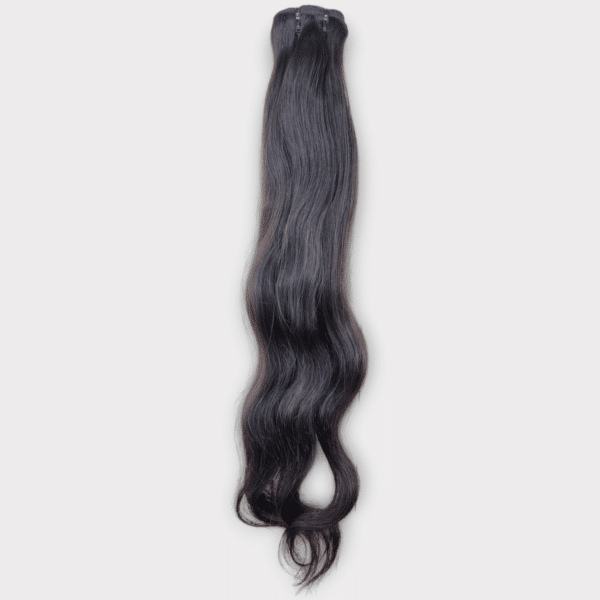 Premium Weft Extension aus 100 % Rohhaar, wellige Struktur, natürliche Haarfarbe